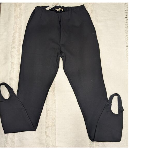 Madewell Ponte Stirrup Leggings in Black - Picture 2 of 3